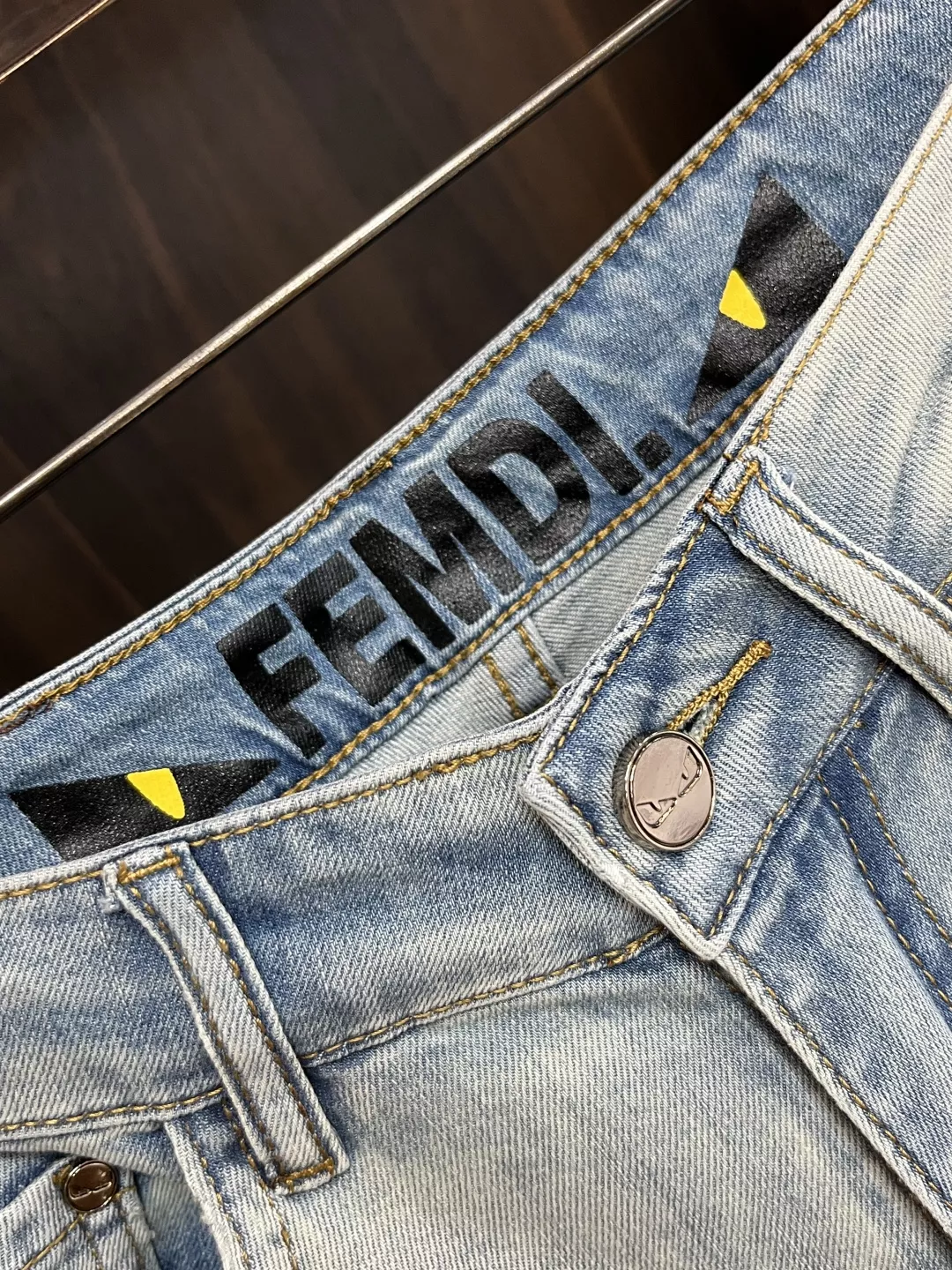 fendi jeans pour homme s_12a543b:Fendi jeans slim jean4